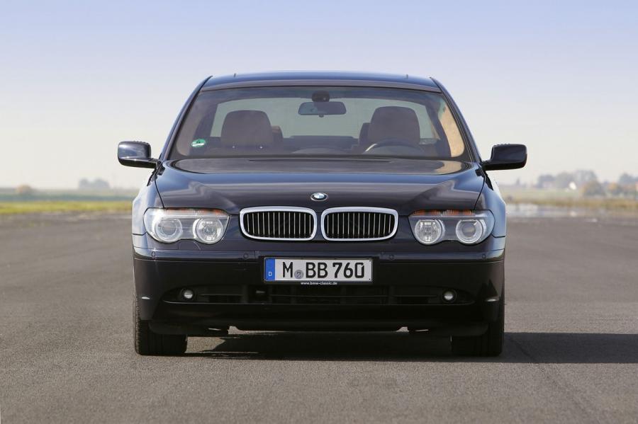  BMW 760i 2008 года  (фото 11 из 11)